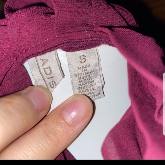 Madison shirt small - Picture 2 of 2